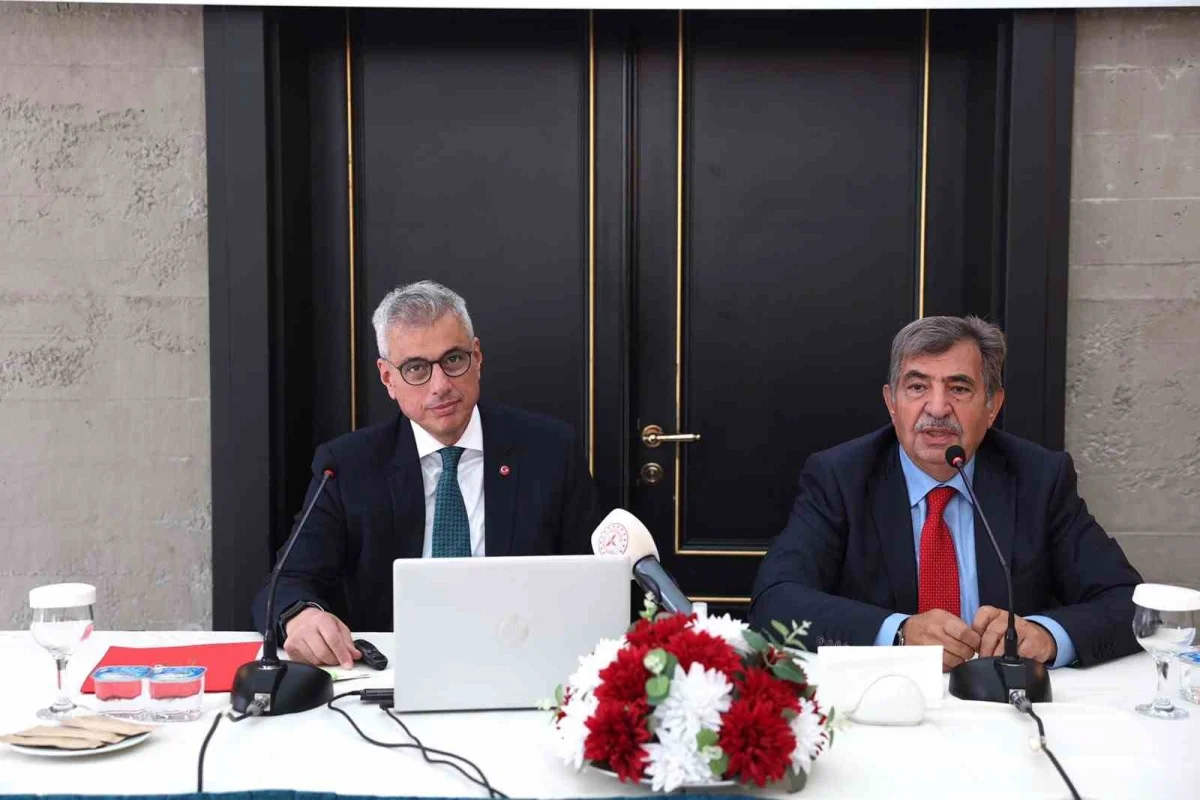 Bakan Memişoğlu açıkladı: Türkiye'de 13-17 yaş arası gençlerin yüzde 30'u sigara kullanıyor 1