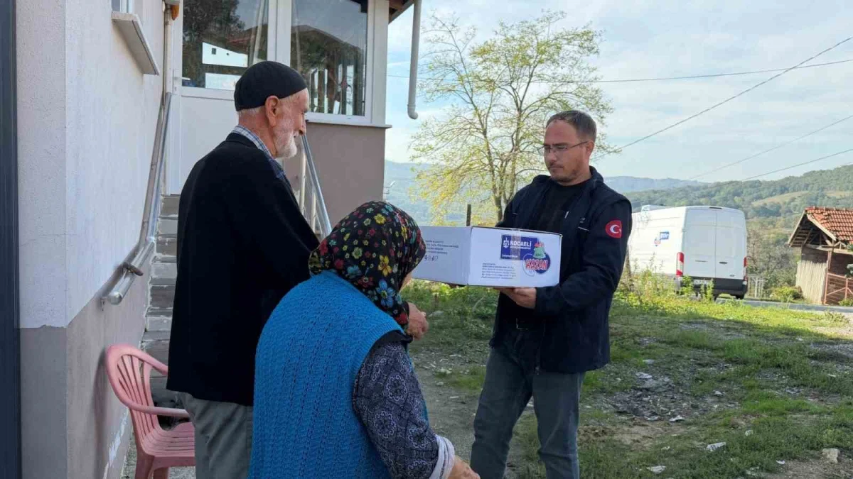 Kocaeli'de "Gönül Kazan" ile ihtiyaç sahiplerinin sofraları boş kalmıyor 2