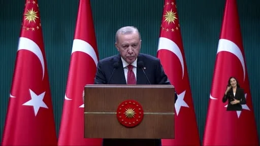 Cumhurbaşkanı Erdoğan: "İstanbul'da deprem gerçeğini ertelemek, görmezden gelmek veya günlük...