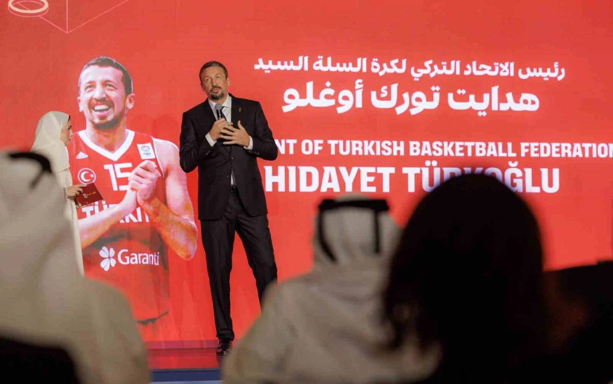 Hidayet Türkoğlu, Katar'daki FIBA 2027 Dünya Kupası geri sayım törenine katıldı 1