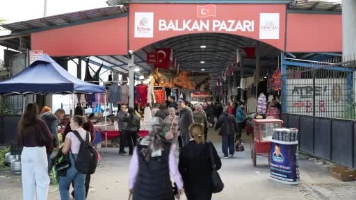 Edirne'de Bulgarların alışveriş yoğunluğu esnafı sevindirdi