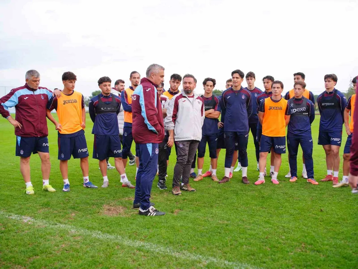 Thomas Reis'ten Trabzonspor U19 takımına ziyaret ve A takım mesajı 1