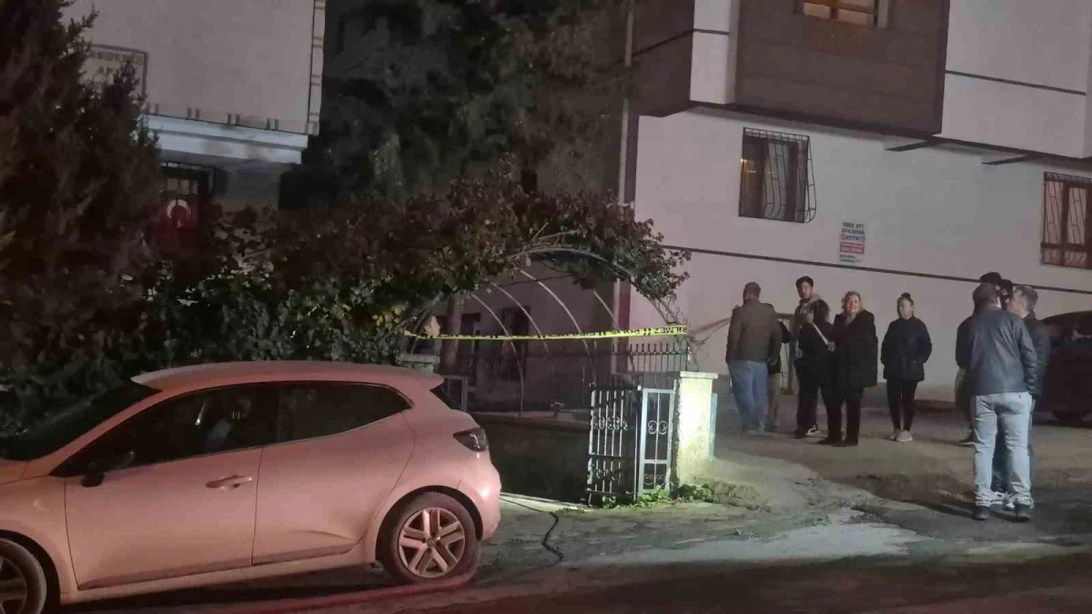 Ankara'da bir dairede doğal gaz patlaması yaşandı 4