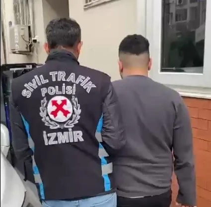 İzmir'de 9 aylık bebeğin yanında terör estiren trafik magandalarına ağır ceza 1