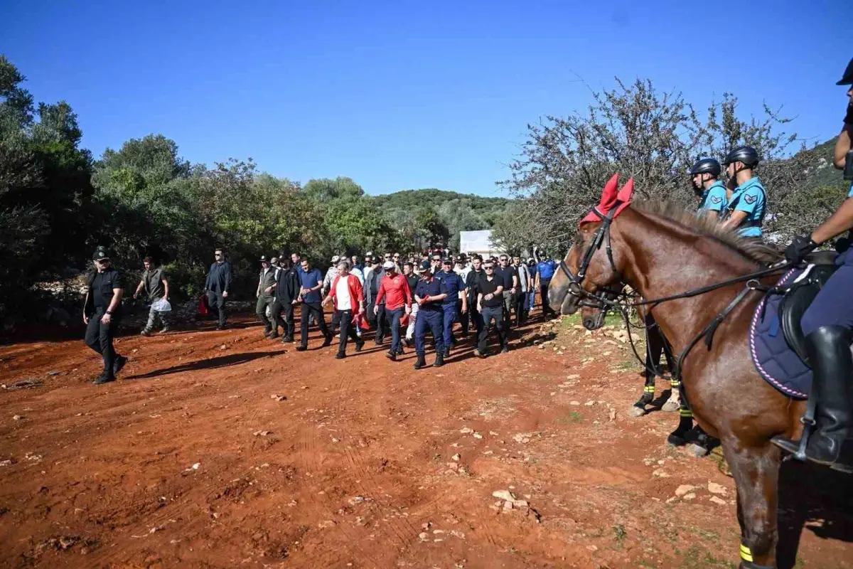 Antalya Kaş'ta ecdadın izinde Cumhuriyet'e saygı yürüyüşü 5