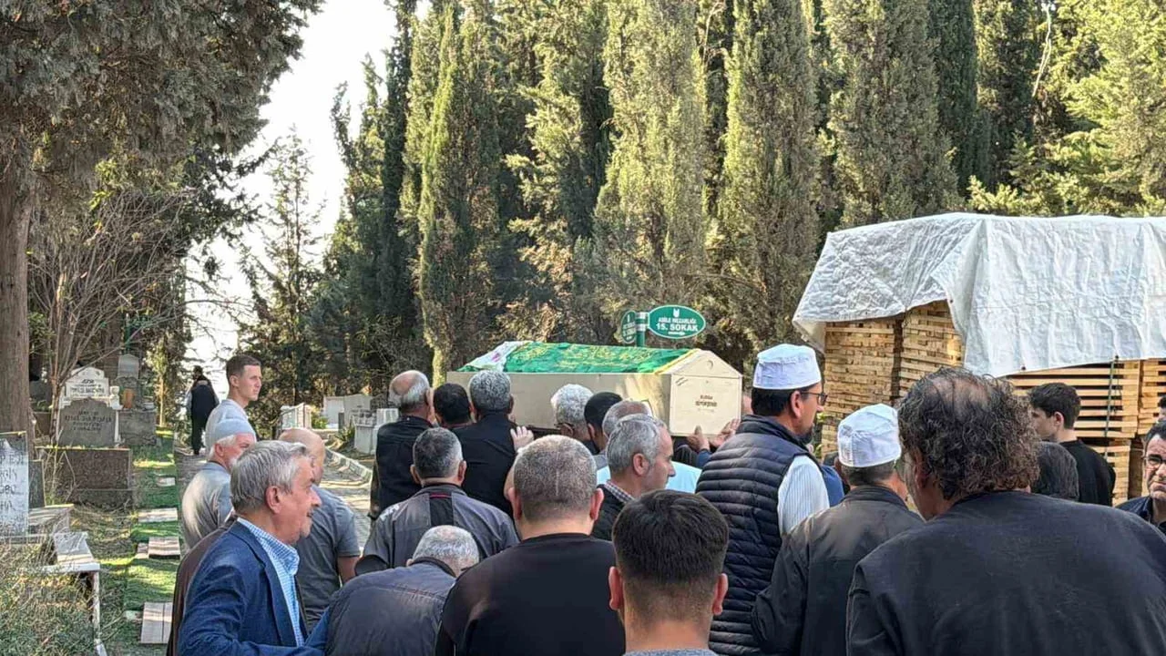 KAZADA HAYATINI KAYBEDEN 10 KİŞİ BURSA'DA TOPRAĞA VERİLDİ