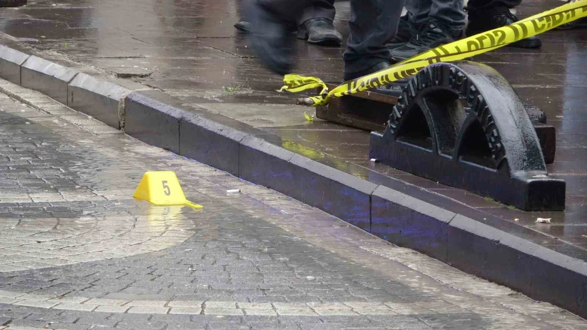 Kastamonu'da caddede tüfekle rastgele ateş açtı: 4 kişi yaralandı 5