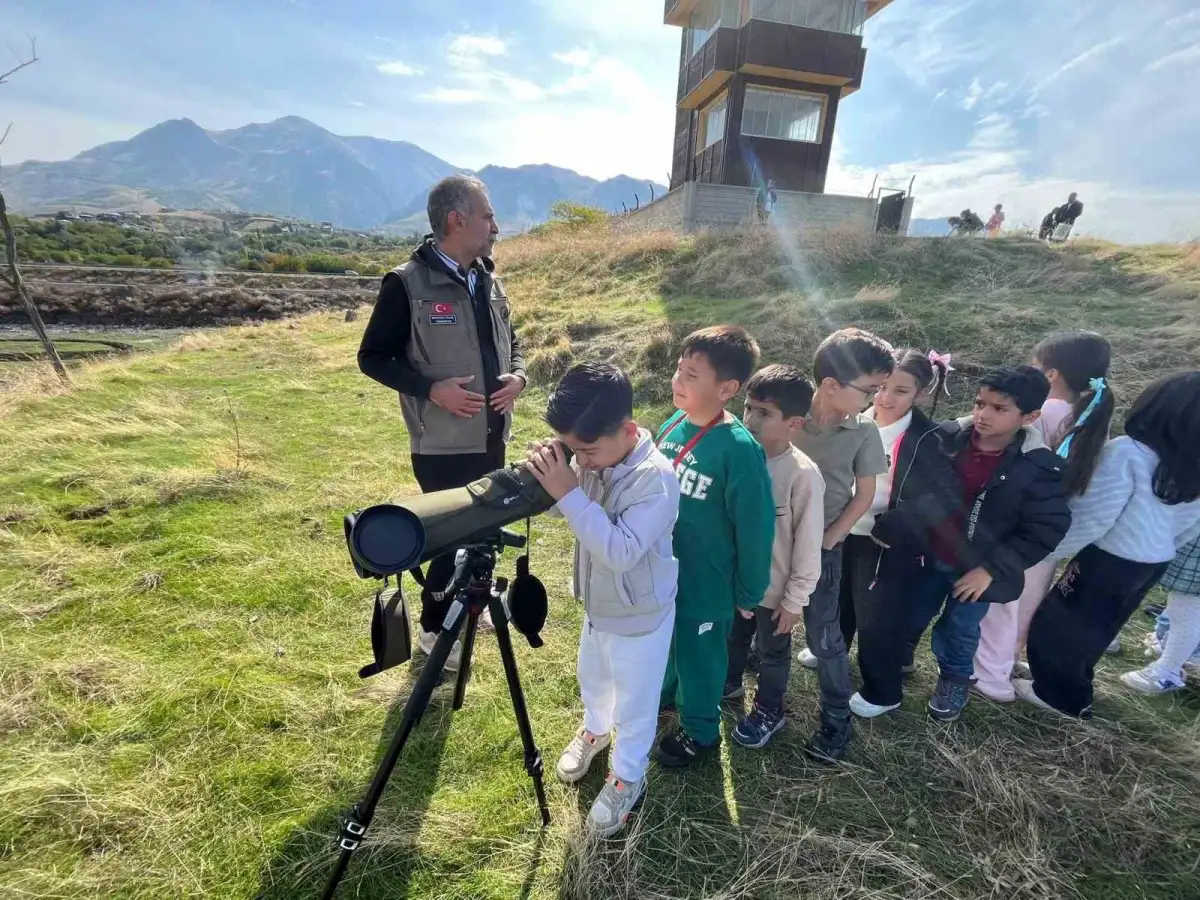 Elazığ'da ilkokul öğrencileri doğa eğitimi ve kuş gözlem etkinliğine katıldı 1