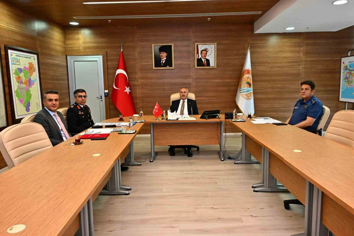 Denizli'de okul güvenliği için tedbirler üst seviyeye çıkarıldı 1