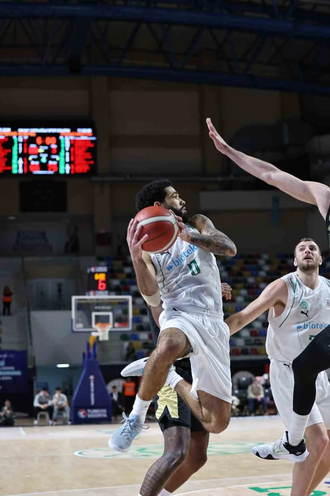 Körfez Basket evinde Trabzonspor'a mağlup oldu 4