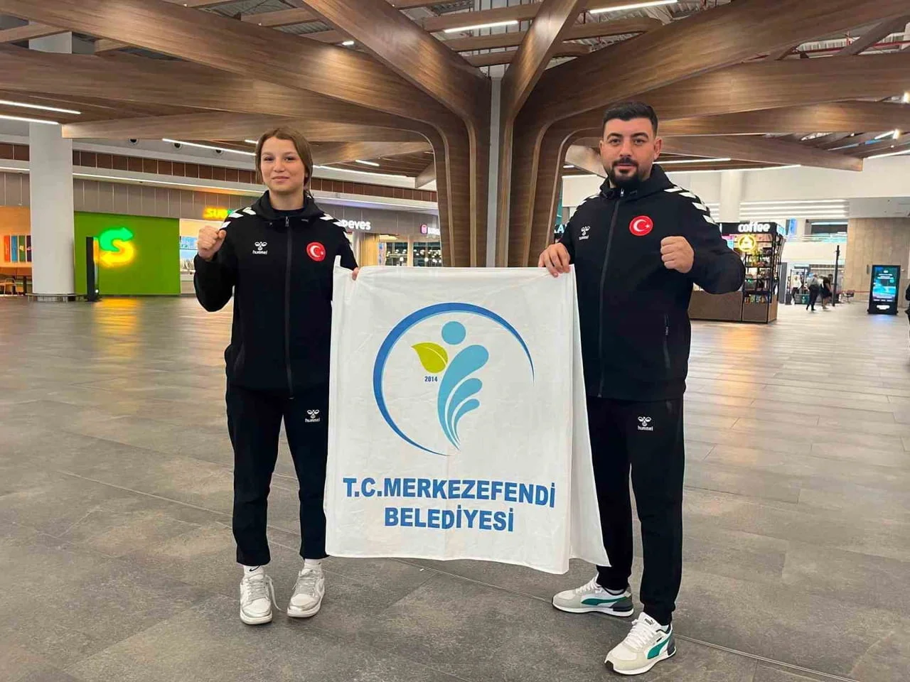 MERKEZEFENDİ’NİN MİLLİ BOKSÖRÜ NEFİSE KAYMAKÇI AVRUPA RİNGİNDE