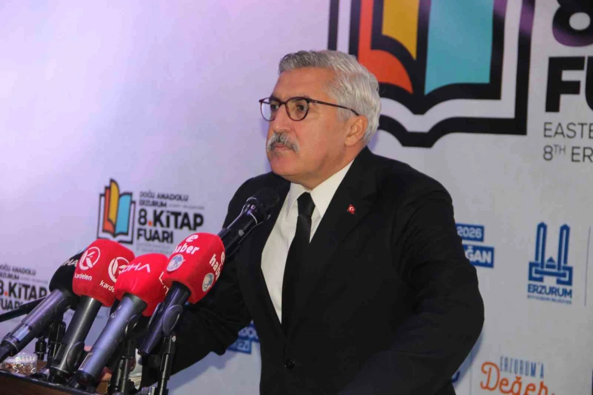 Erzurum 8. Kitap Fuarı kapılarını ziyaretçilere açtı 5