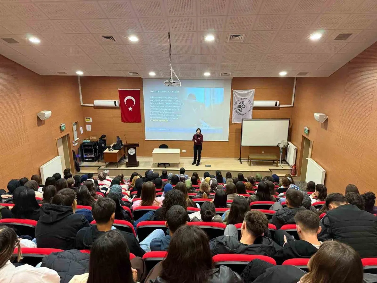 Bolu'da üniversite öğrencilerine madde bağımlılığıyla mücadele eğitimi 1