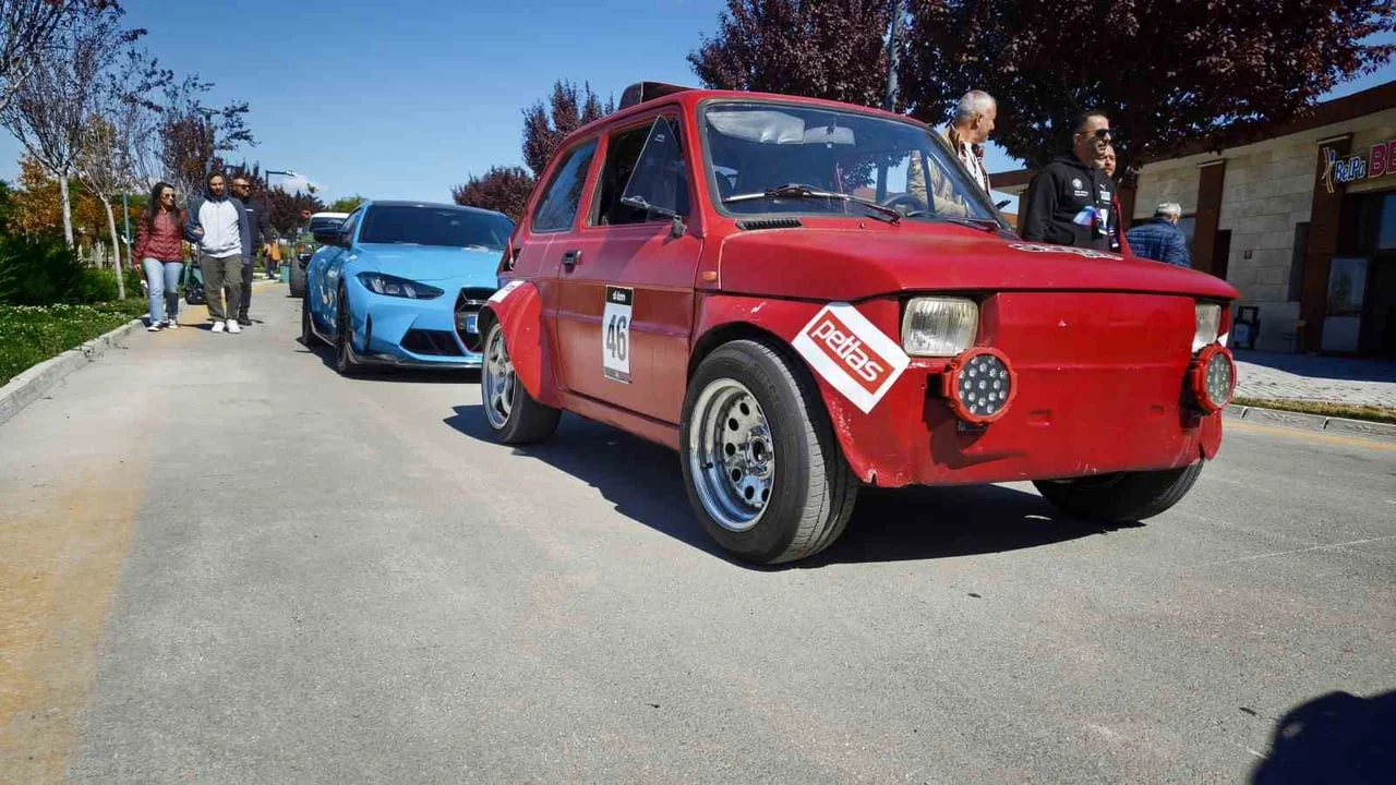 ANKARA OTOMOBİL SPOR KULÜBÜ (ANOK) FEST’26 150 ÖZEL OTOMOBİL VE BİRÇOK OTOMOBİL GÖSTERİSİYLE...