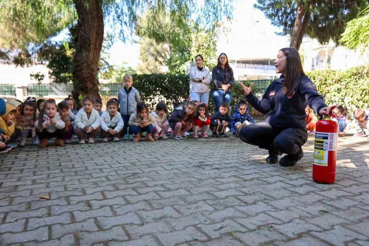 Aydın'da minik öğrencilere yangın ve acil durum eğitimi verildi 1