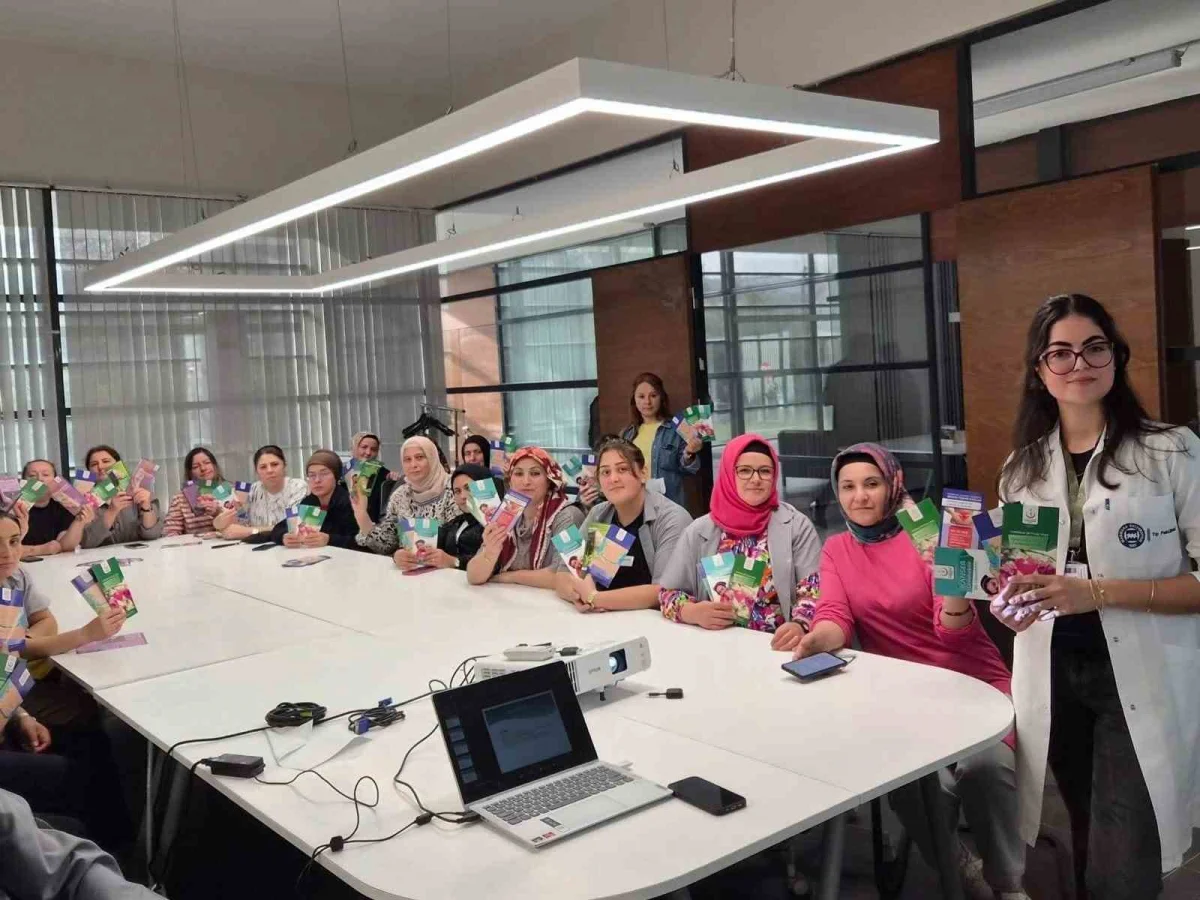 Bartın OSB'de çalışan kadınlara kanser farkındalığı eğitimi verildi 1