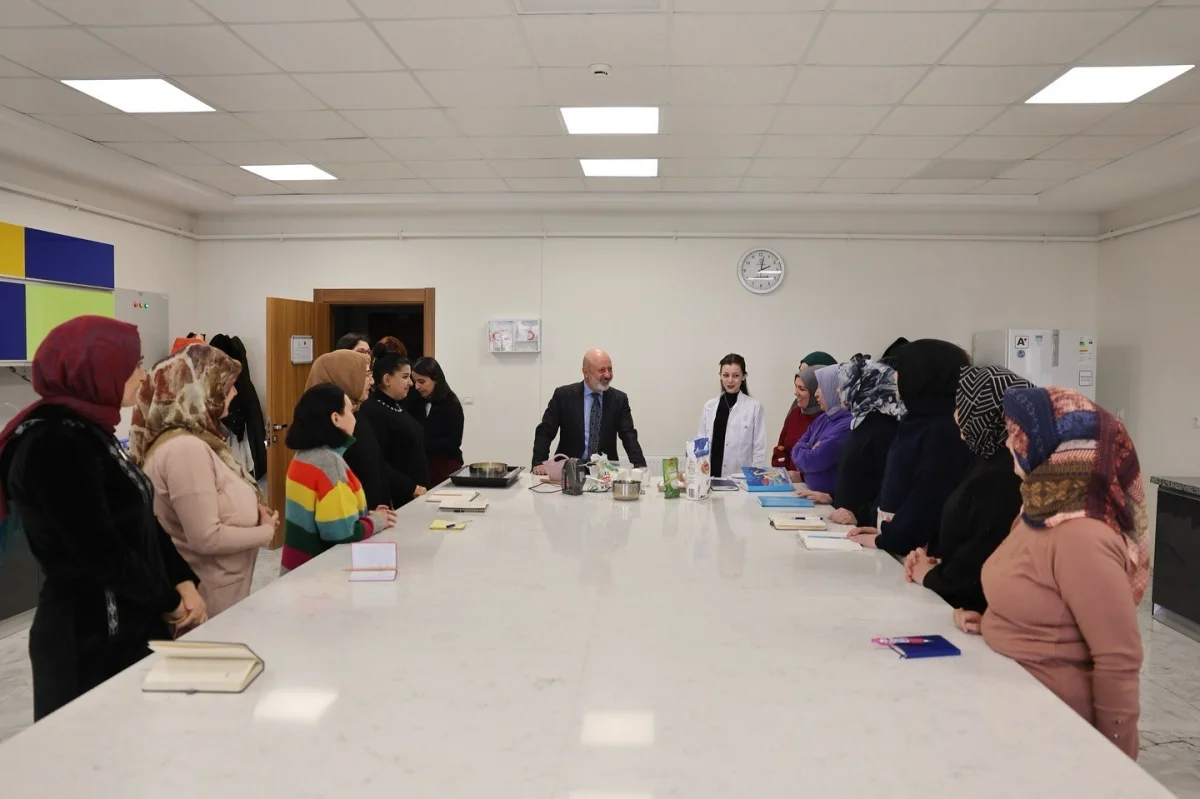Kocasinan'da kadınlar hem meslek öğreniyor hem aile bütçesine destek oluyor 2