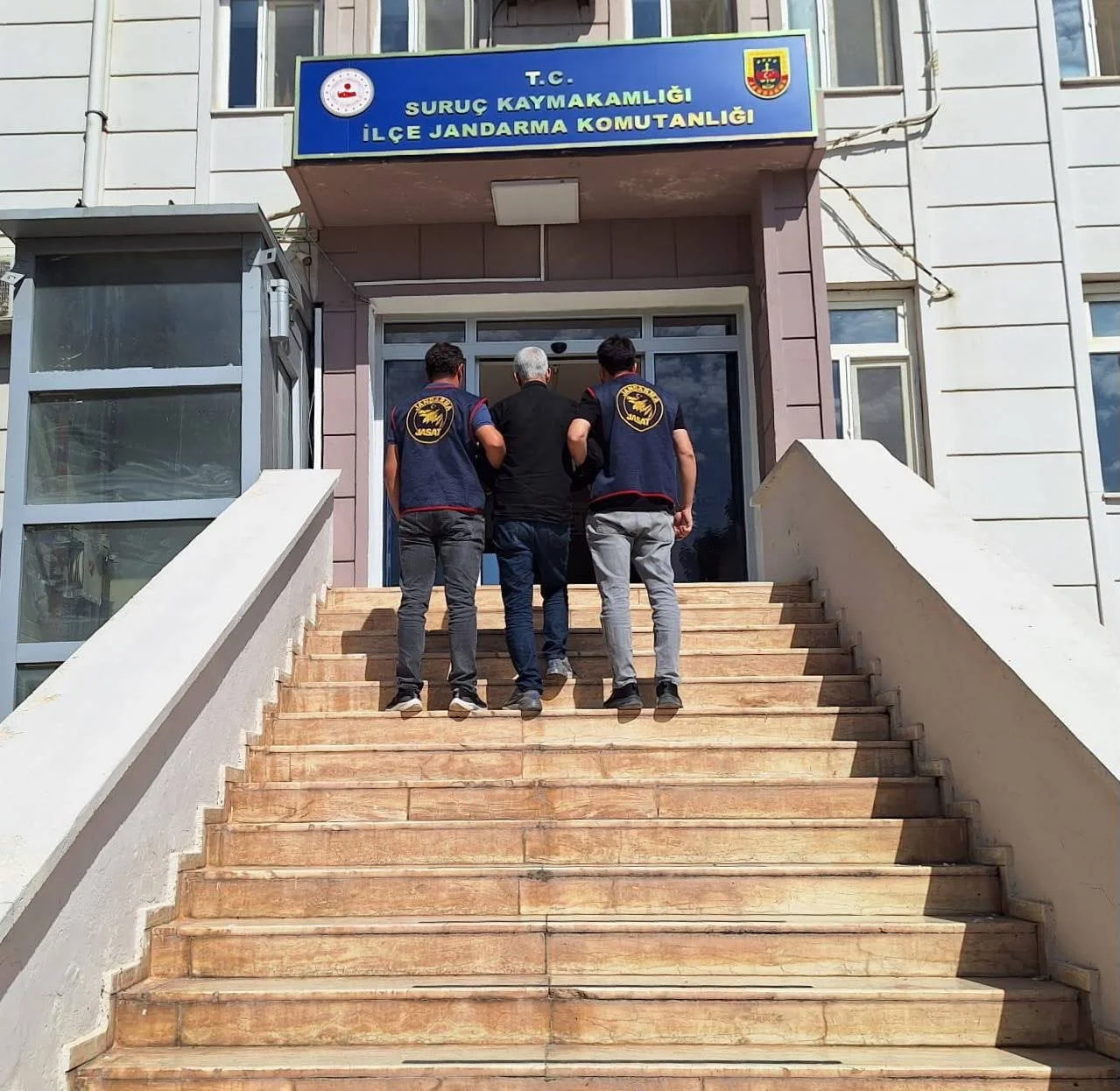 ŞANLIURFA’DA 5 YIL HAPİS CEZASIYLA ARANAN HÜKÜMLÜ YAKALANDI