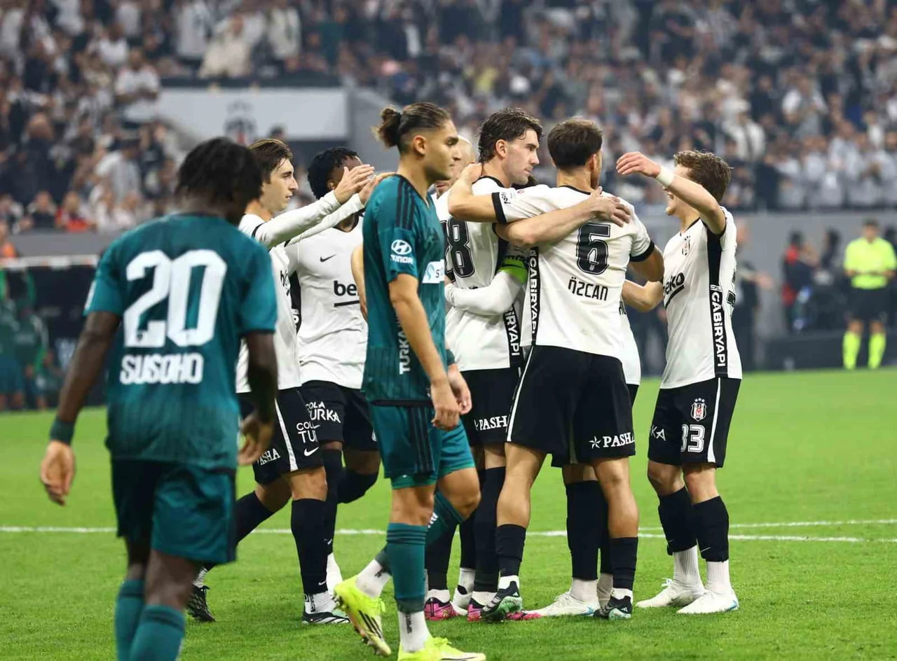 BEŞİKTAŞ, TRENDYOL SÜPER LİG'İN 7. HAFTASINDA KOCAELİSPOR'U KONUK EDİYOR. MÜSABAKANIN İLK YARISI...