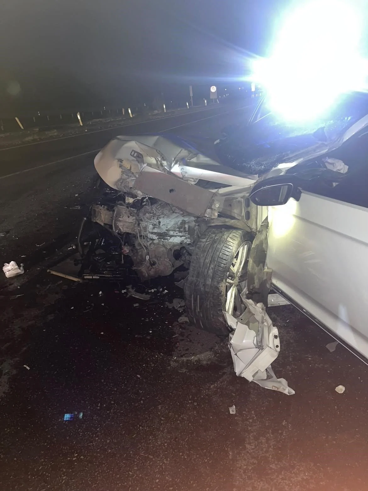 SİİRT’İN BAYKAN İLÇESİNDE İKİ OTOMOBİLİN ÇARPIŞTIĞI TRAFİK KAZASINDA 20 YAŞINDAKİ GENÇ AĞIR...