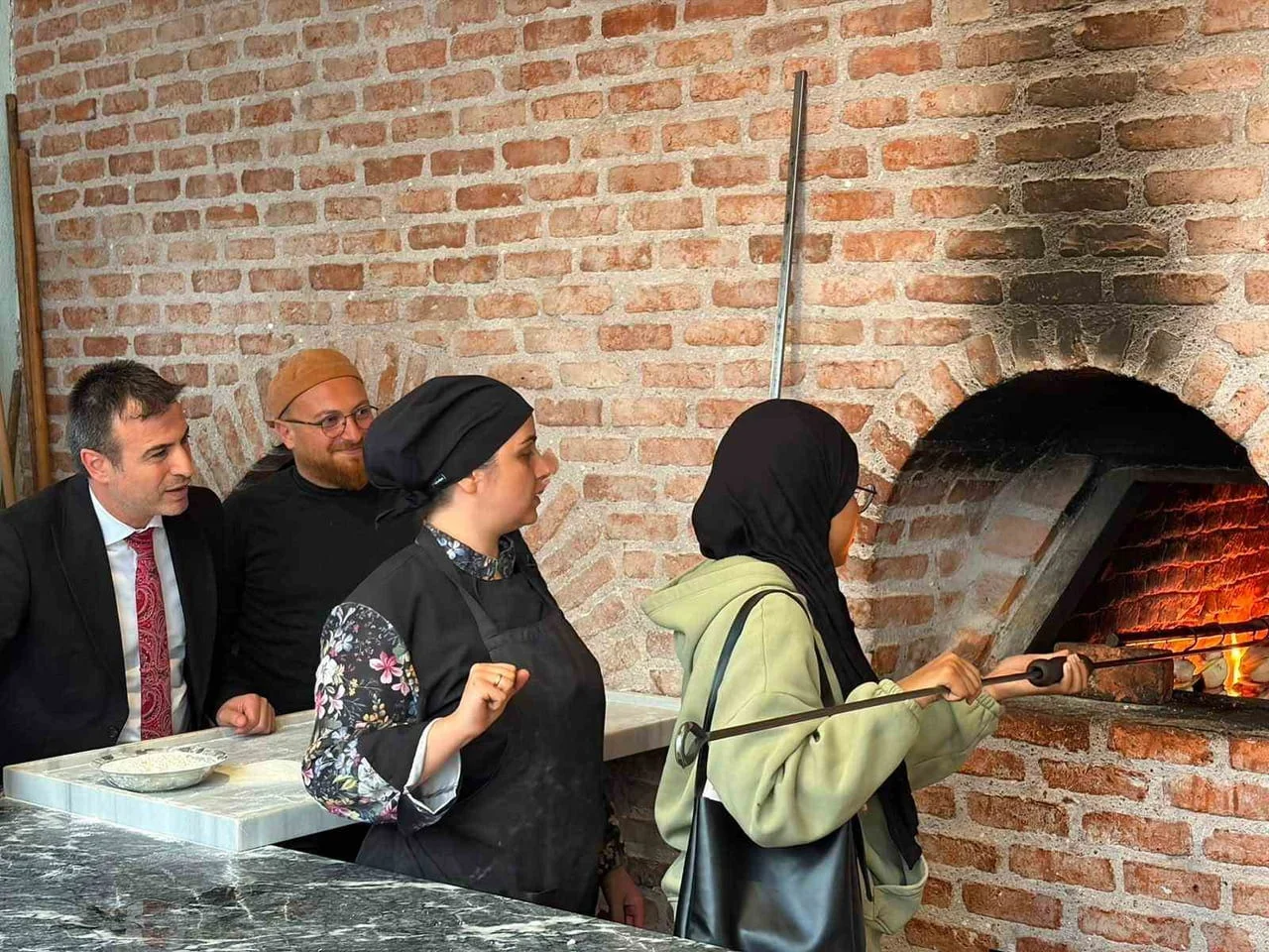 TOKAT GAZİOSMANPAŞA ÜNİVERSİTESİ ÖĞRENCİLERİ, ŞEHİR VE KÜLTÜR DERSİNİ TOKAT MEVLEVİHANESİ VE OSMAN...
