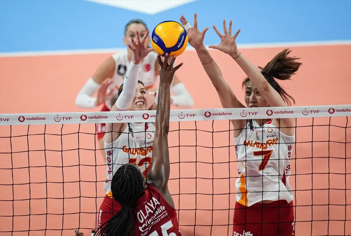 Aras Kargo ile Galatasaray Daikin karşı karşıya geldi - Canlı Gaste