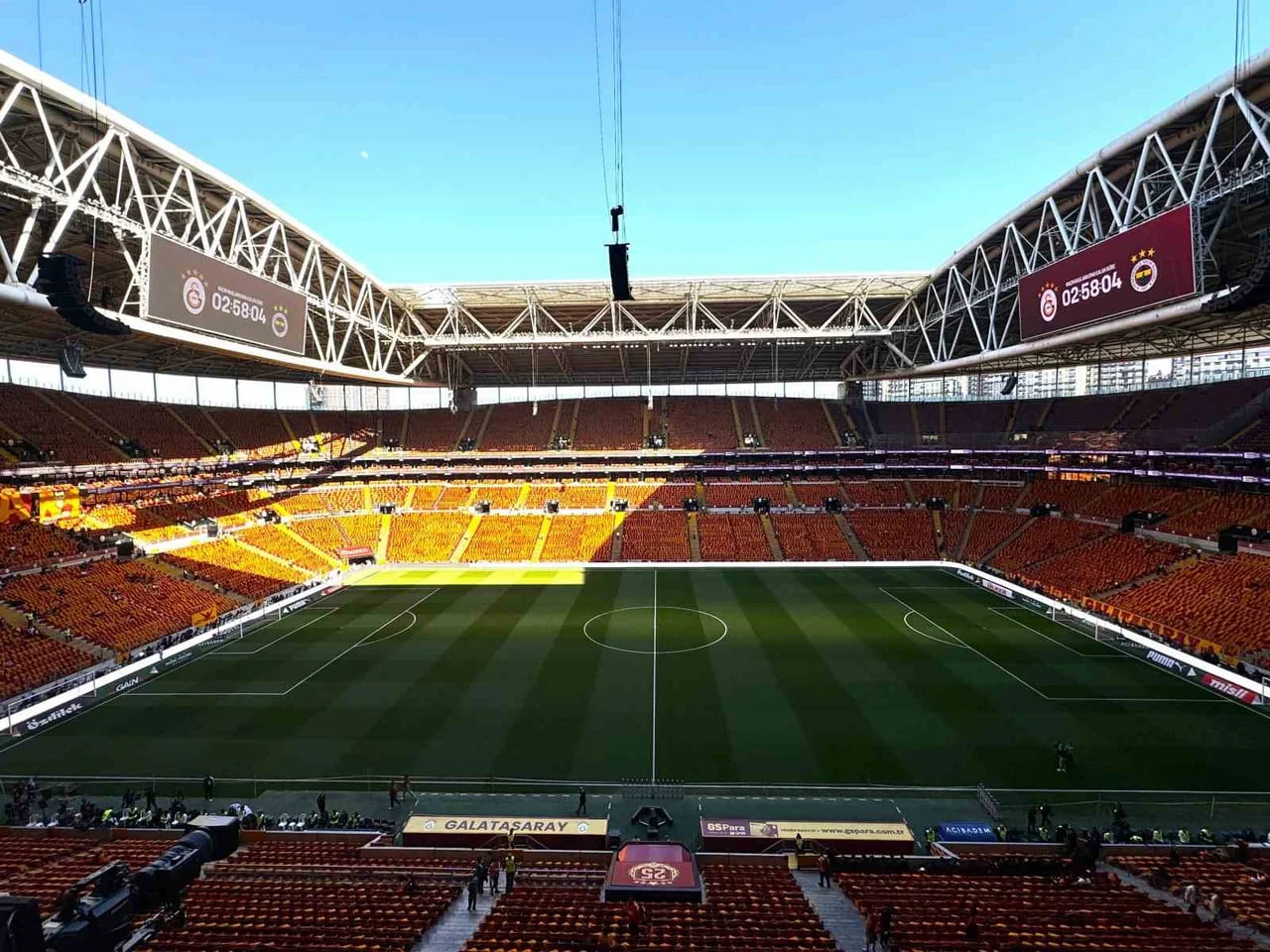 TRENDYOL SÜPER LİG'İN 9. HAFTASINDA GALATASARAY - FENERBAHÇE DERBİSİ HEYECANI PAZARTESİ GÜNÜ...