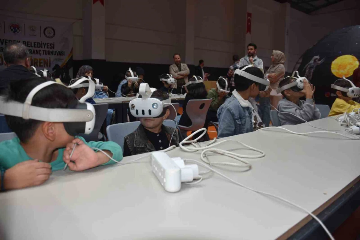 Siverek'te çocuklar uzay çadırı ve sanal gerçeklik etkinliğinde buluştu 1