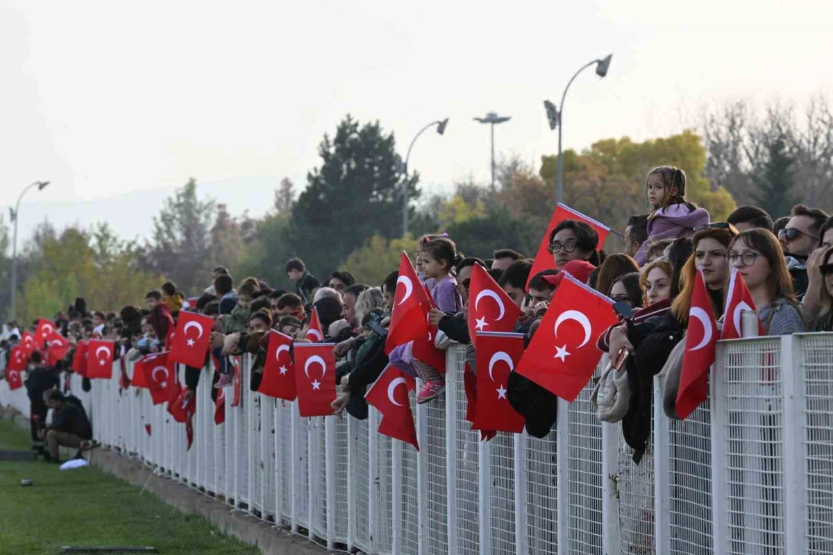 Ankara'da 46. Cumhuriyet ve 88. Cumhurbaşkanlığı koşuları tamamlandı 2