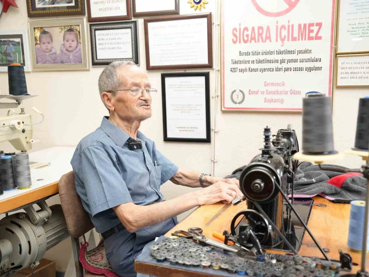 Germencik'te 67 yıllık terzi İsmail Gülcan'a doğum gününde anlamlı jest 4