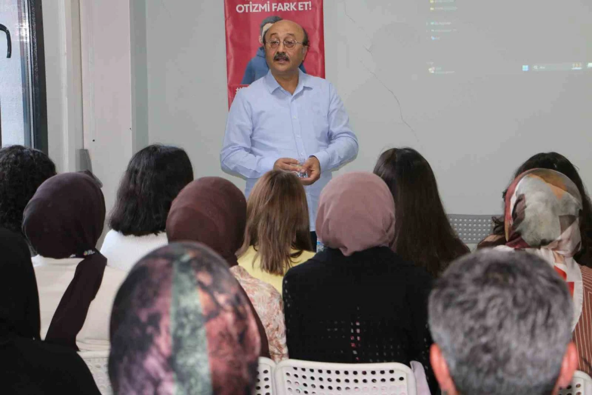 Diyarbakır'da otizm buluşması: Uzmanlar ve aileler bir araya geldi 4