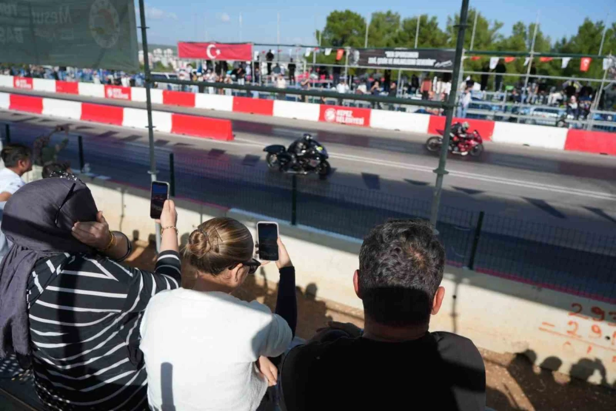 Türkiye MotoDrag Şampiyonası'nın 4. ayağında final heyecanı Kepez'de yaşanıyor 2