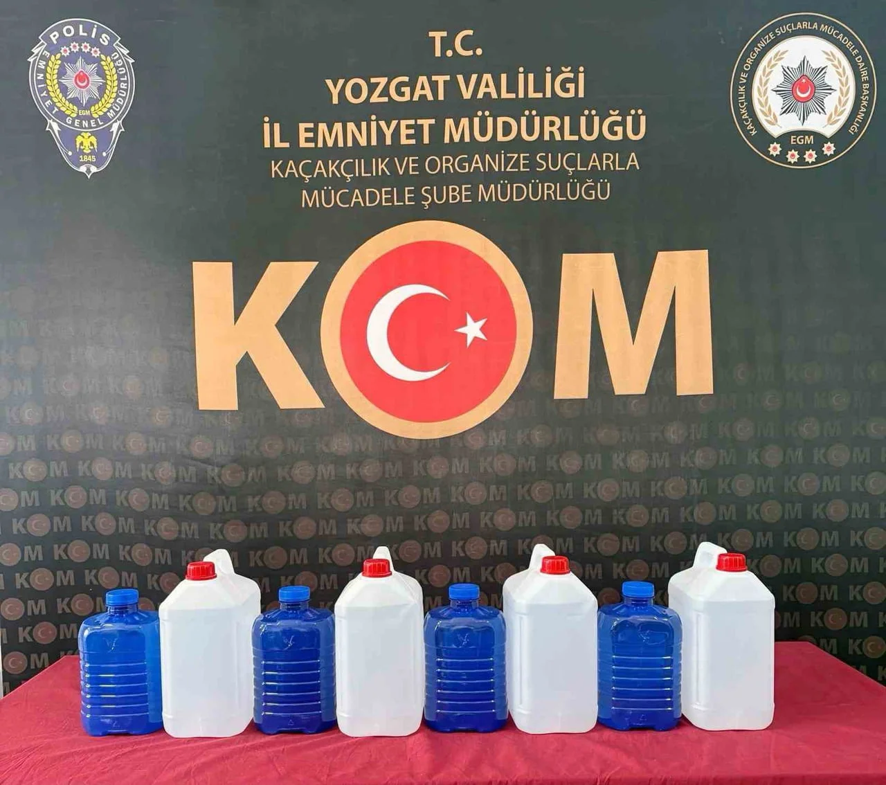 YOZGAT'IN BOĞAZLIYAN İLÇESİNDE POLİS EKİPLERİ YAPTIKLARI ÇALIŞMADA 30 LİTRE KAÇAK ETİL ALKOL ELE...