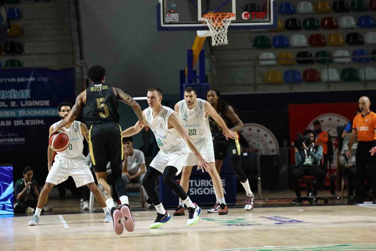 Körfez Basket evinde Trabzonspor'a mağlup oldu 3