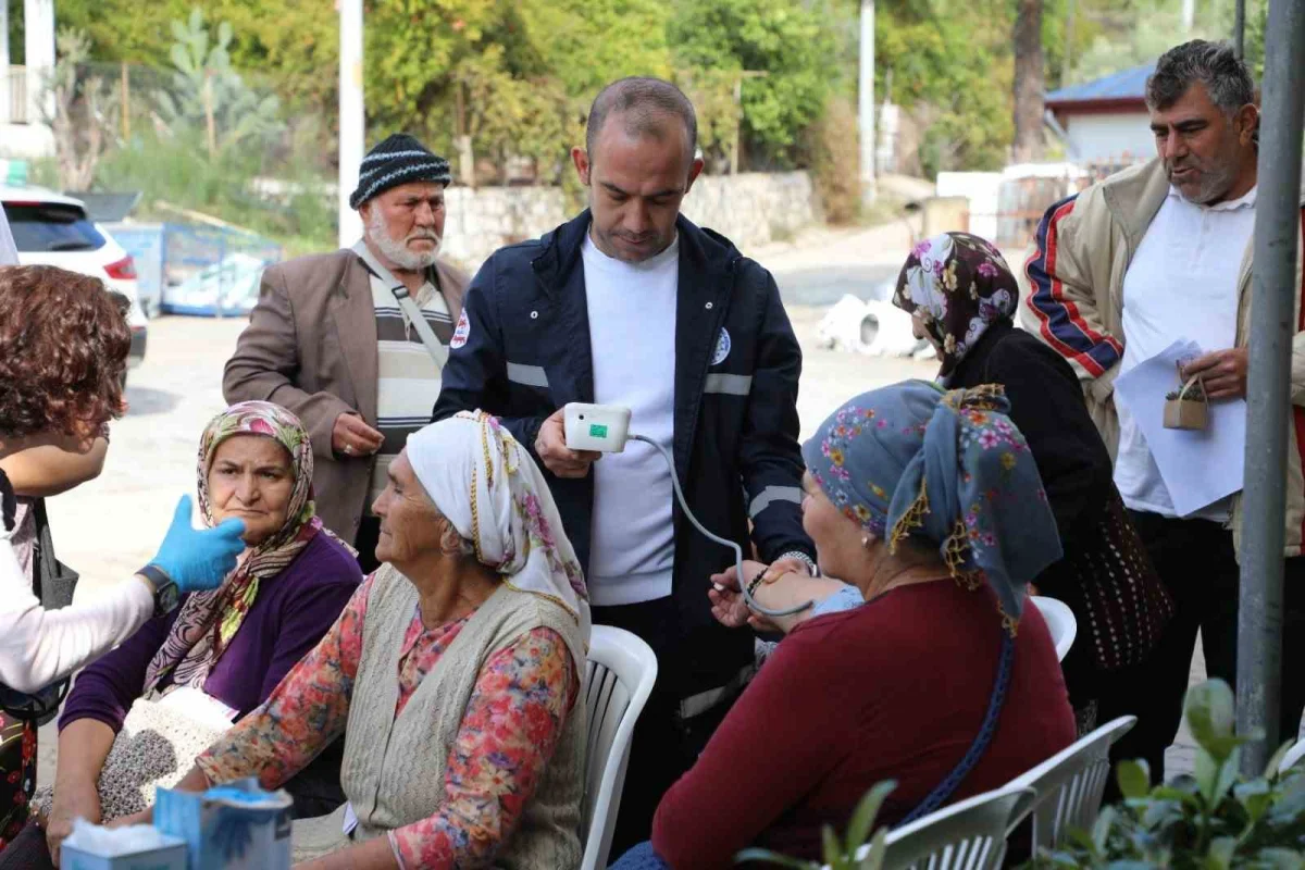 Muğla Büyükşehir Belediyesi'nden Hisarönü'nde erken teşhis ve meme kanseri eğitimi 3