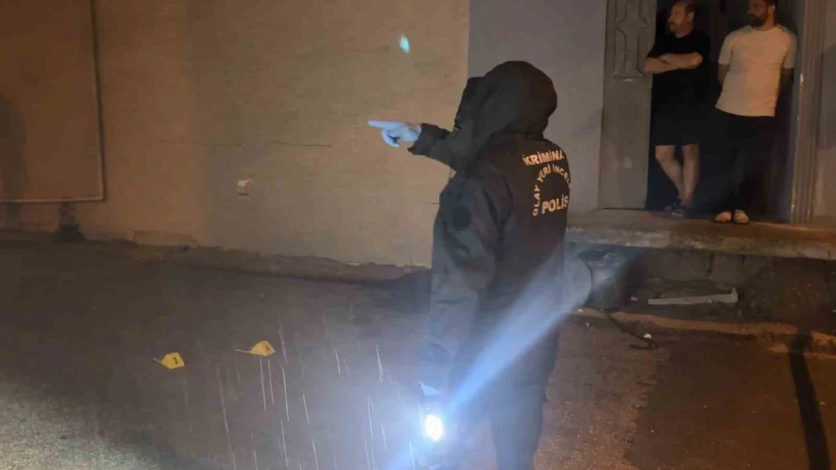 Bursa'da sokaktaki tartışma silahlı kavgaya dönüştü: 1 kişi yaralandı 4
