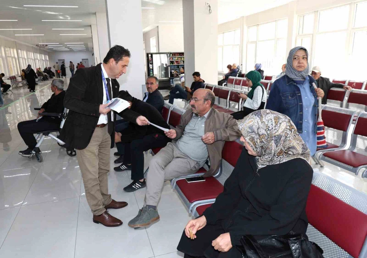 ERÜ Tıp Fakültesi Hastaneleri'nde Hasta Hakları Günü standı açıldı 1
