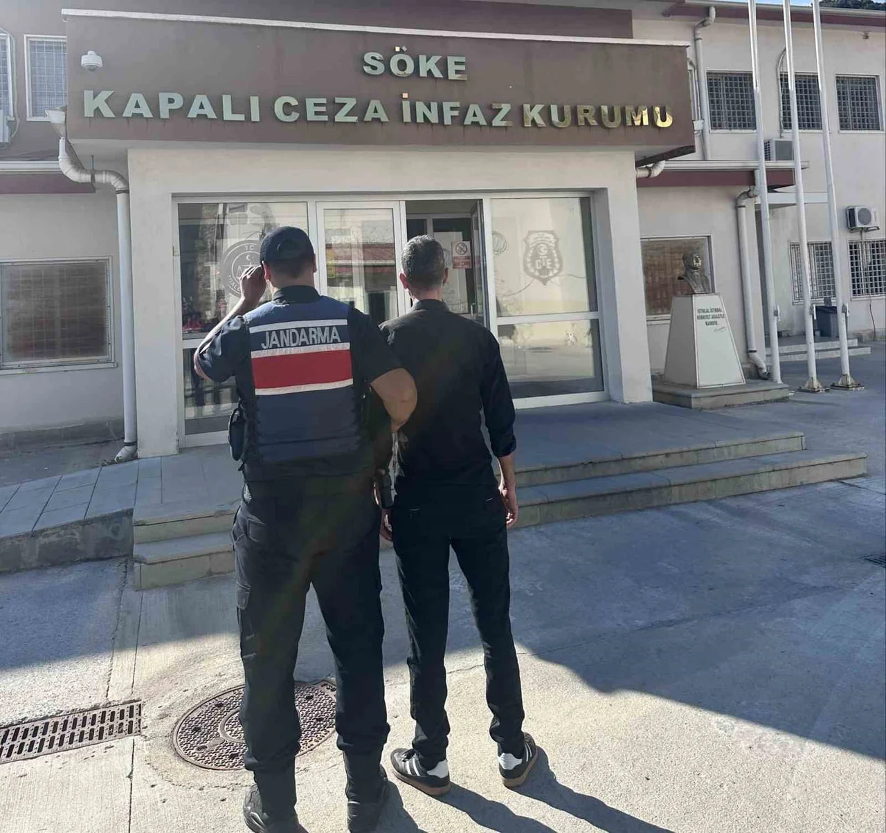 SÖKE’DE HAPİS CEZASI İLE ARANAN ŞAHIS YAKALANDI
