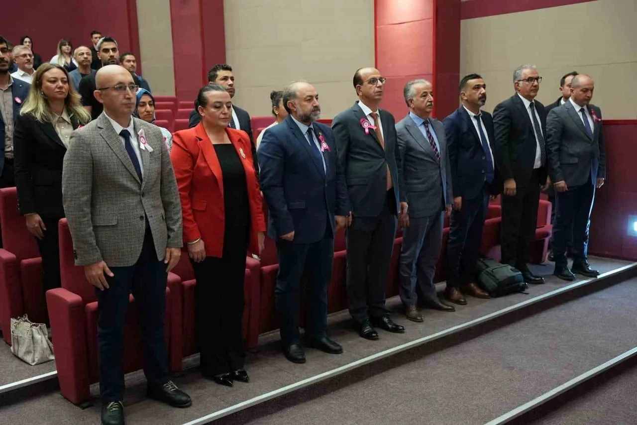 MEME KANSERİNDE FARKINDALIKTAN ERKEN TANIYA SEMPOZYUMU GERÇEKLEŞTİRİLDİ