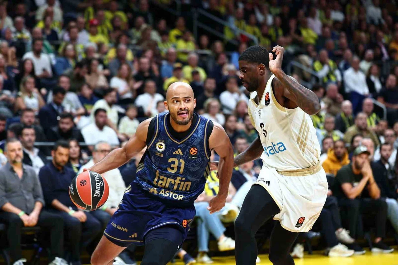 BEŞİKTAŞ, EUROLEAGUE'İN 3. HAFTASINDA KONUK ETTİĞİ İSPANYOL EKİBİ BARCELONA'YA 95-82'LİK SKORLA...