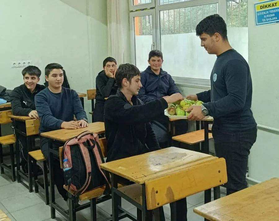 LADİK İLÇESİNDE EĞİTİM ÇALIŞANLARININ SAĞLIĞINI DESTEKLEMEK AMACIYLA YÜRÜTÜLEN “LADİK SAĞLIKLI...