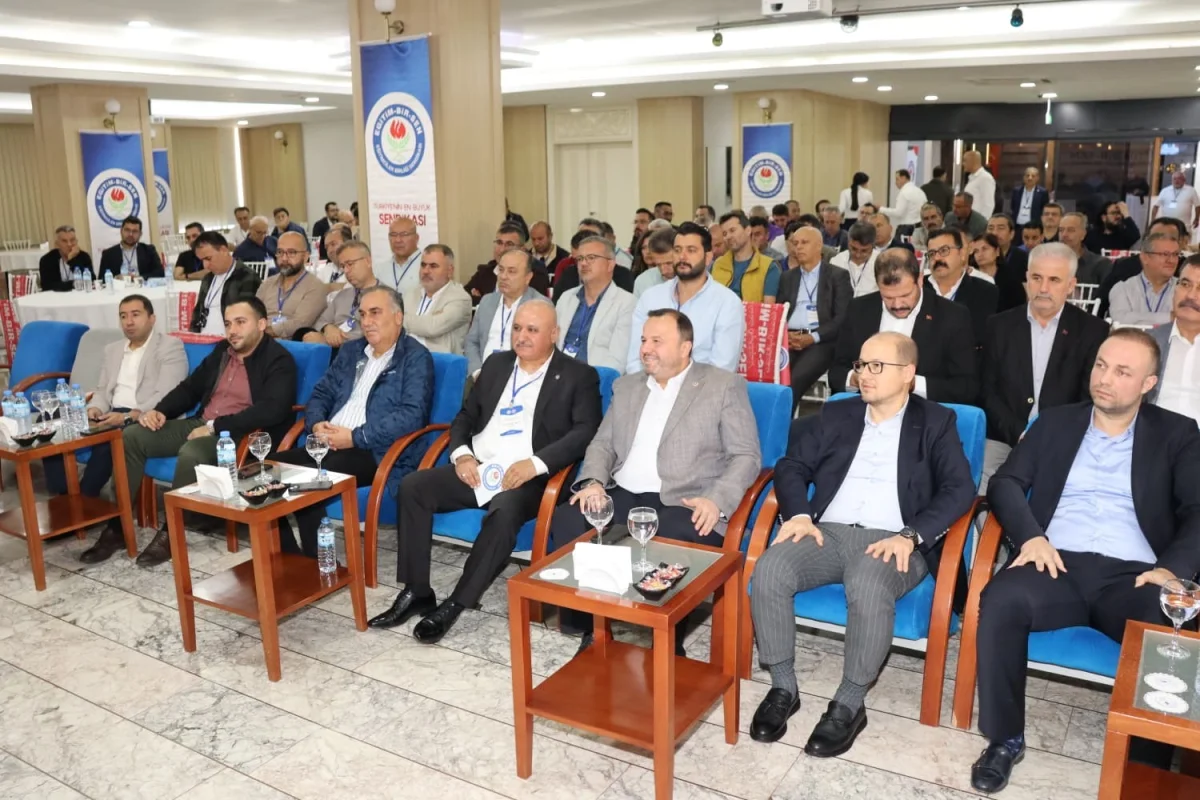 Eğitim-Bir-Sen Antalya Şubesi genel kurulunda Eyüp Bülent Miran güven tazeledi 5