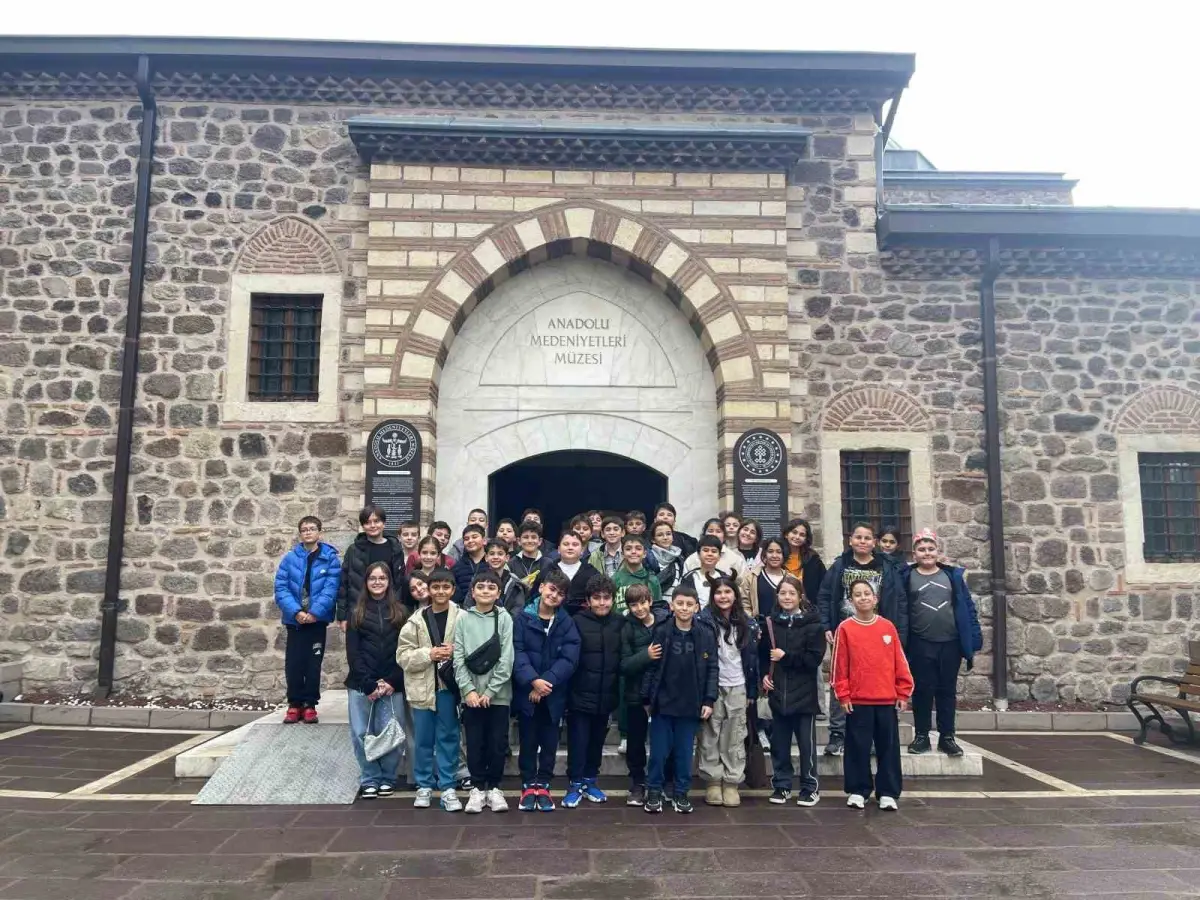 Gaziantep Kolej Vakfı öğrencileri Cumhuriyetin temellerinin atıldığı başkenti ziyaret etti 1