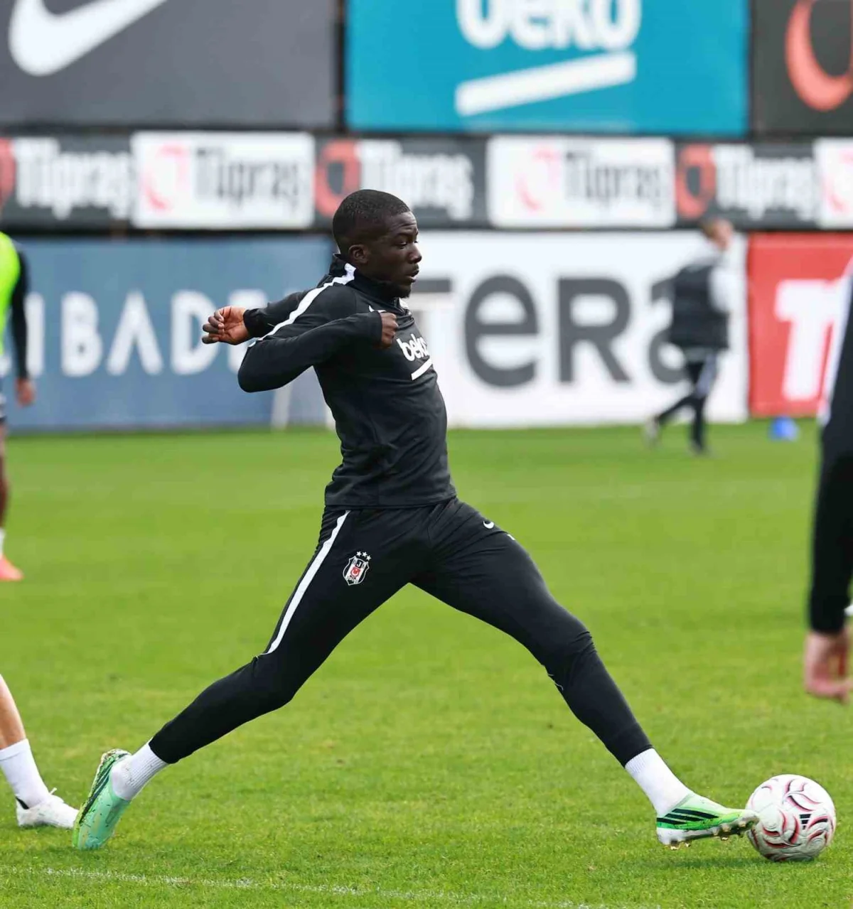 Beşiktaş, Başakşehir maçı hazırlıklarını tamamladı 4