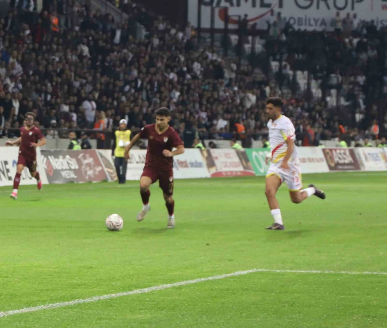NESİNE 2. LİG: ELAZIĞSPOR: 2 – ÇORLUSPOR 1947: 3