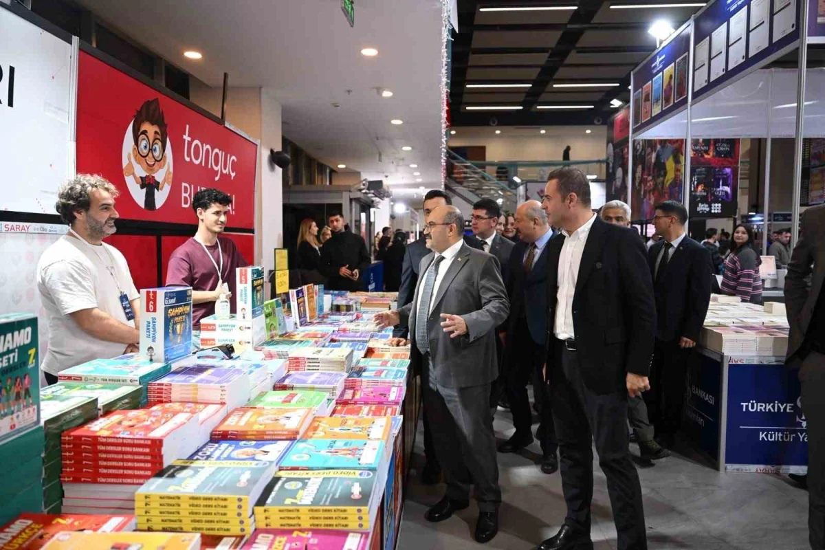 Balıkesir'deki 2. Kitap Fuarı'nı 10 günde 216 bin kişi ziyaret etti 2