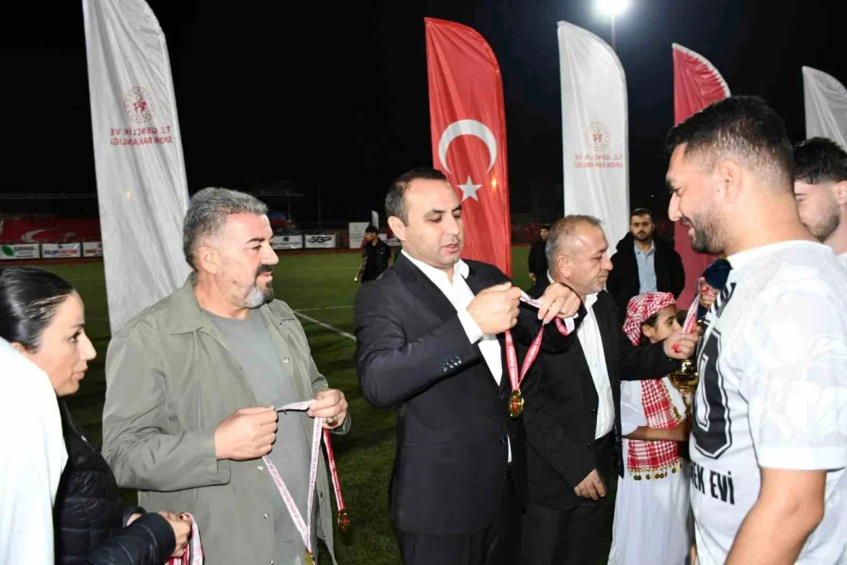Silopi'de 29 Ekim Cumhuriyet Kupası sahibini buldu 1