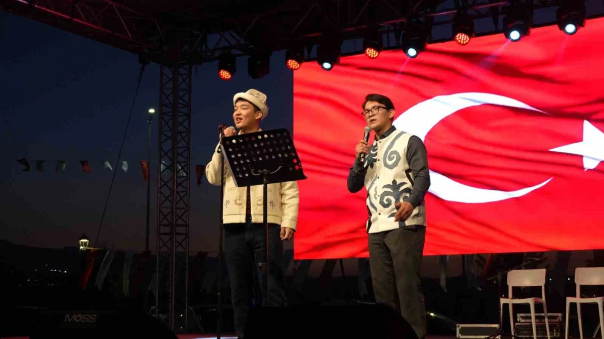 Kayseri'de gastronomi günlerinde Türk dünyası ezgileri yankılandı 1