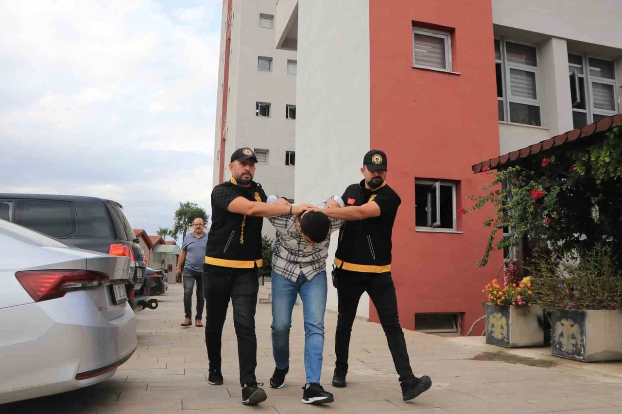 ADANA’DA KUYUMCU ZAHİR CIZ’IN (66) ÖLDÜRÜLDÜĞÜ SİLAHLI SALDIRININ ARDINDAN KAÇIŞ PLANI ORTAYA...