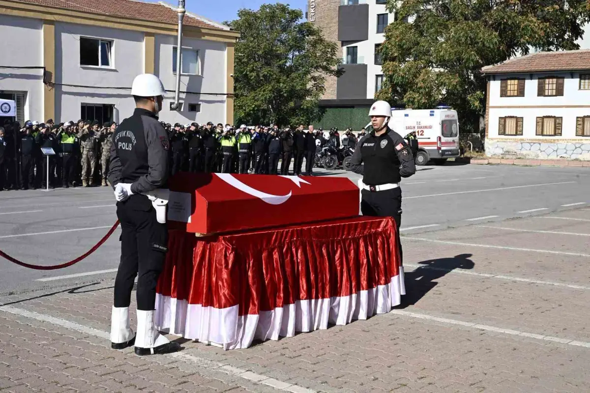 Kaza sonucu vefat eden polis memuru Ahmet Sami Kılıçkaya için Kayseri'de tören düzenlendi 1
